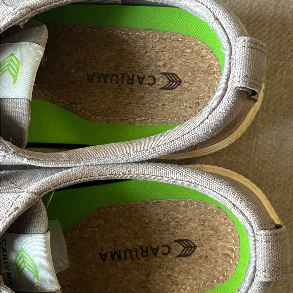 Cariuma size‎ men’s 8 or women’s 9.5 gray Canvas Sneakers 💎